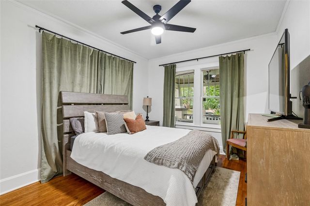 1202 E POWHATAN AVENUE, Tampa, FL 33604