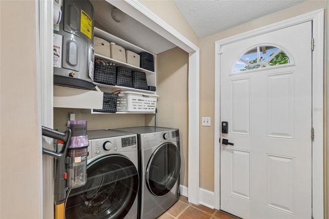 1202 E POWHATAN AVENUE, Tampa, FL 33604