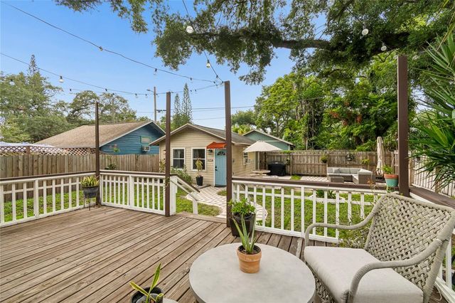 1202 E POWHATAN AVENUE, Tampa, FL 33604