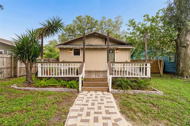 1202 E POWHATAN AVENUE, Tampa, FL 33604