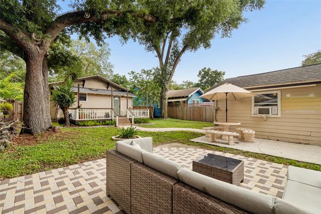 1202 E POWHATAN AVENUE, Tampa, FL 33604