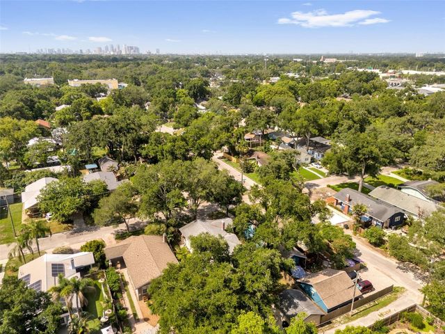 1202 E POWHATAN AVENUE, Tampa, FL 33604