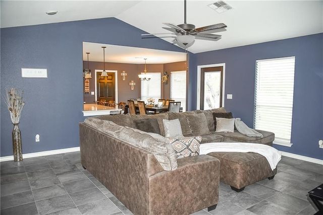 362 County Road 138, Alice, TX 78332