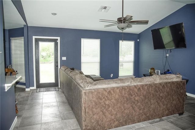 362 County Road 138, Alice, TX 78332