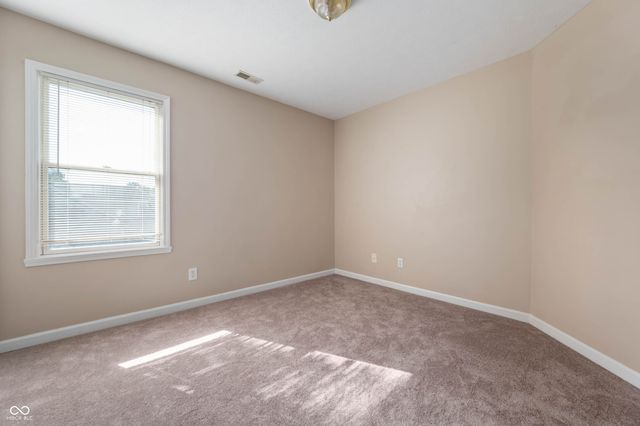 101 Grassyway Court, Whiteland, IN 46184