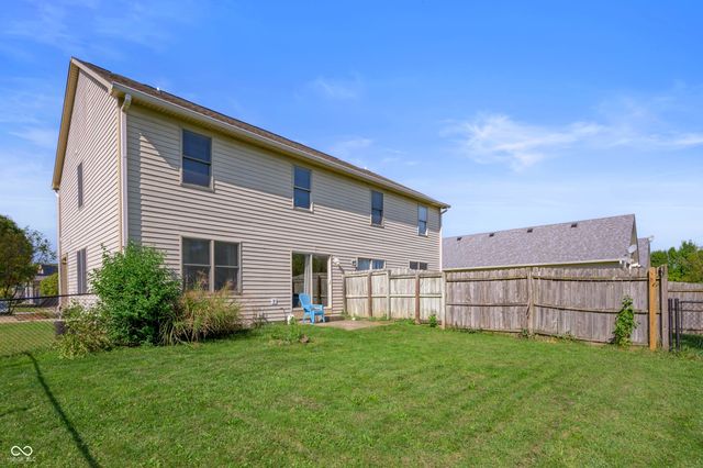 101 Grassyway Court, Whiteland, IN 46184