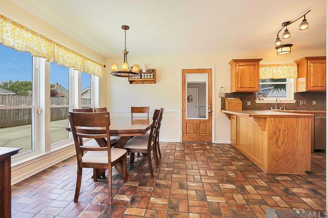 38330 Duplessis Rd, Prairieville, LA 70769