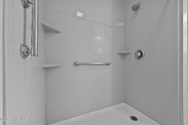 102 Mercer Road, Jacksonville, NC 28546