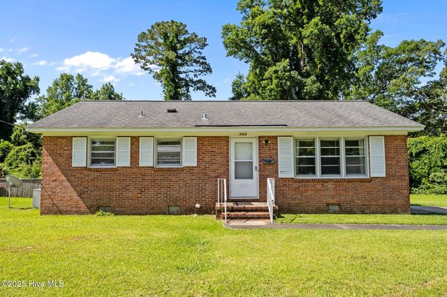 102 Mercer Road, Jacksonville, NC 28546