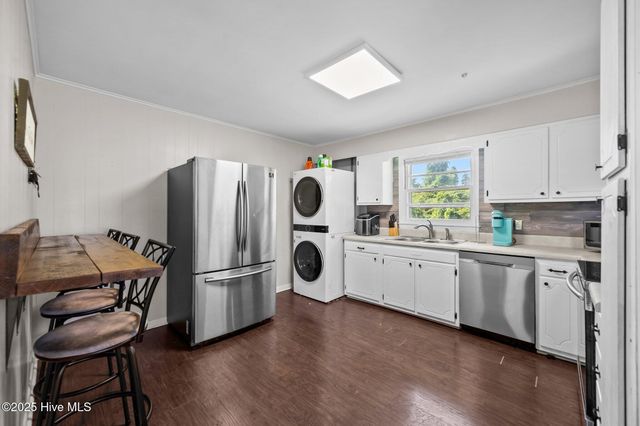 102 Mercer Road, Jacksonville, NC 28546