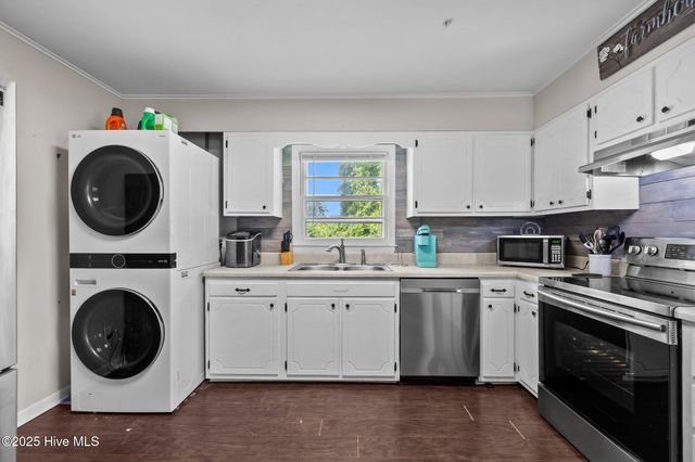 102 Mercer Road, Jacksonville, NC 28546