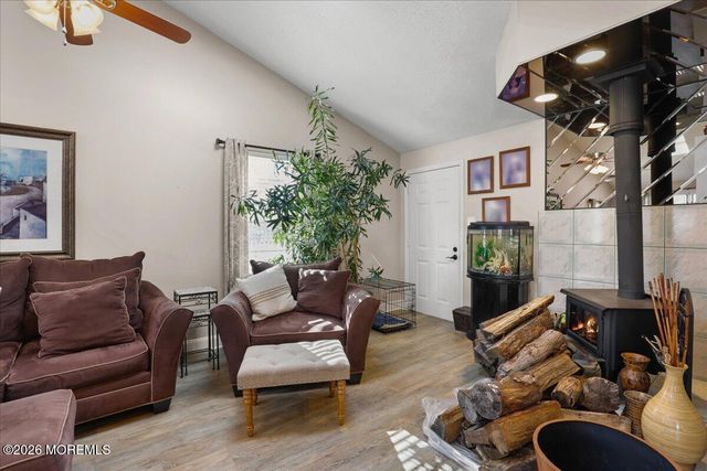 125 10th Avenue, Manchester, NJ 08759