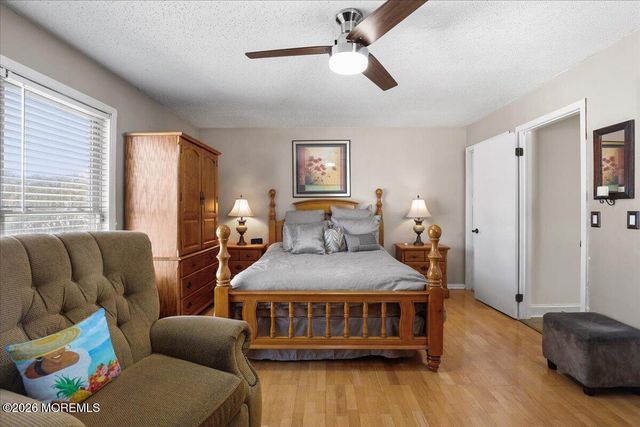 125 10th Avenue, Manchester, NJ 08759