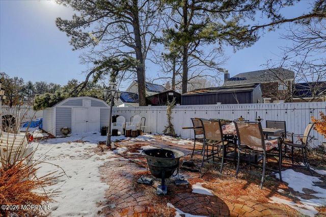 125 10th Avenue, Manchester, NJ 08759