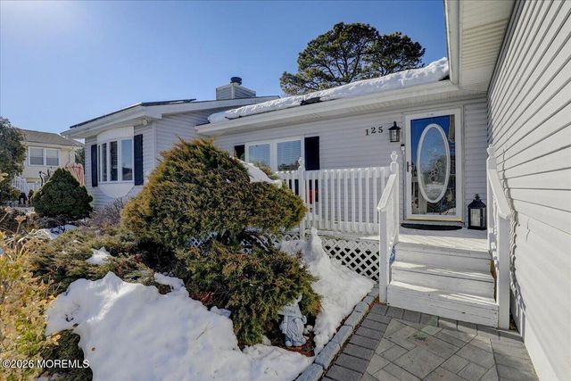 125 10th Avenue, Manchester, NJ 08759