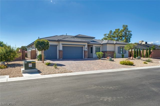 7371 Heritage Pines Court, Las Vegas, NV 89131