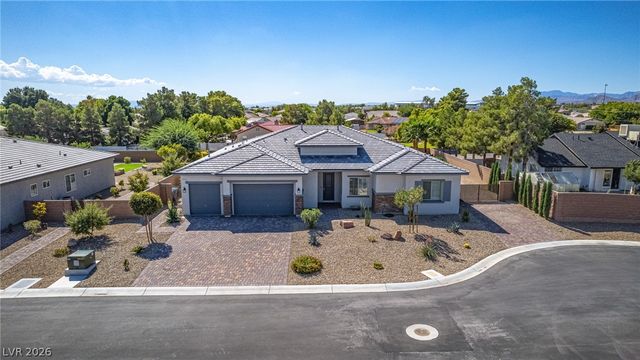 7371 Heritage Pines Court, Las Vegas, NV 89131