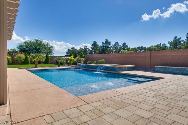 7371 Heritage Pines Court, Las Vegas, NV 89131