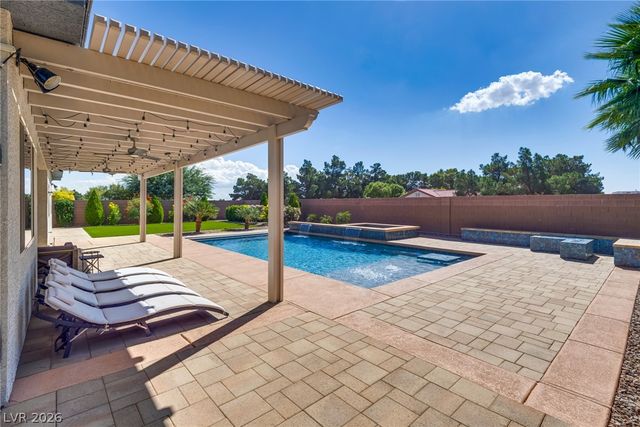 7371 Heritage Pines Court, Las Vegas, NV 89131