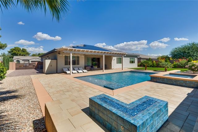 7371 Heritage Pines Court, Las Vegas, NV 89131