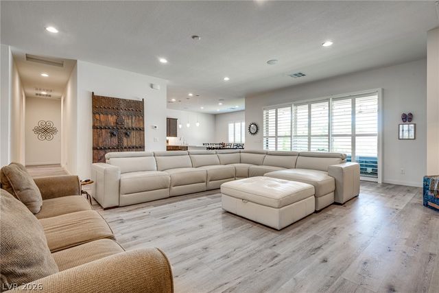 7371 Heritage Pines Court, Las Vegas, NV 89131