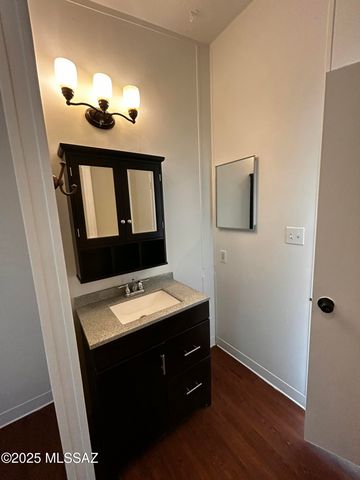 3214 W Jusnic Circle, Tucson, AZ 85705