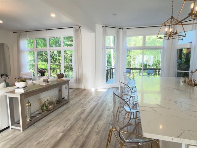 1600 Reddstone, Milton, GA 30004