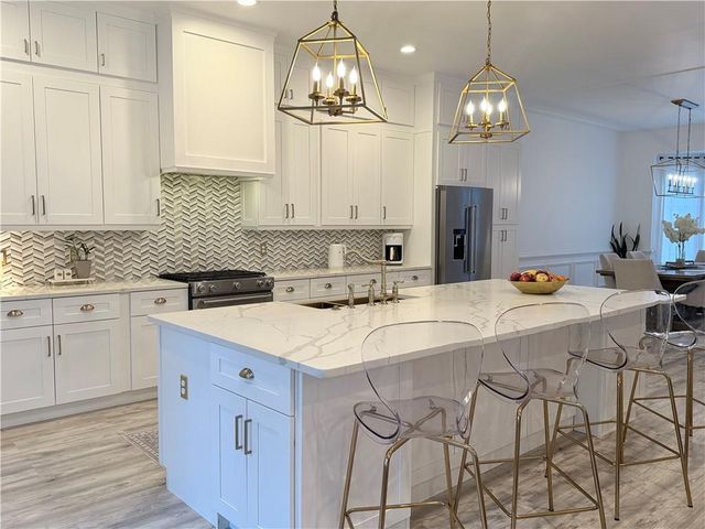 1600 Reddstone, Milton, GA 30004