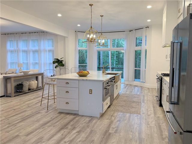 1600 Reddstone, Milton, GA 30004