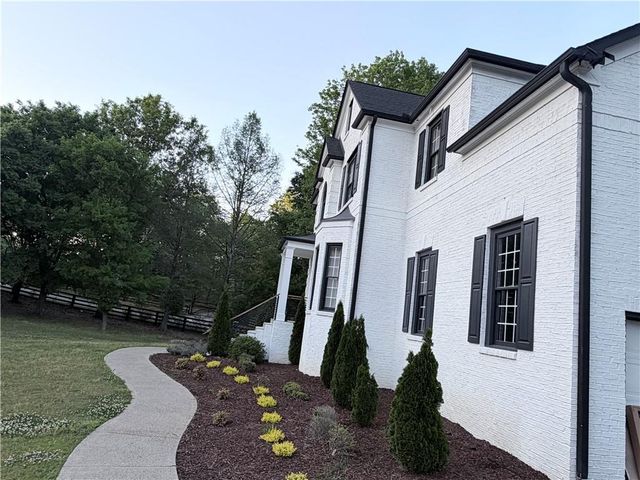 1600 Reddstone, Milton, GA 30004