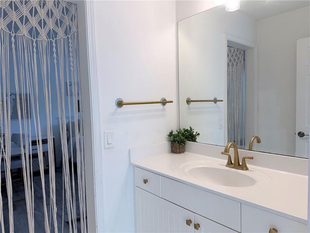 1600 Reddstone, Milton, GA 30004