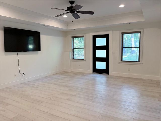 1600 Reddstone, Milton, GA 30004