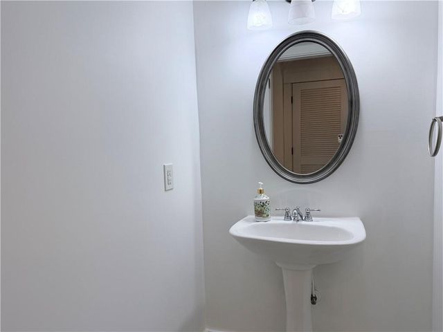 1600 Reddstone, Milton, GA 30004