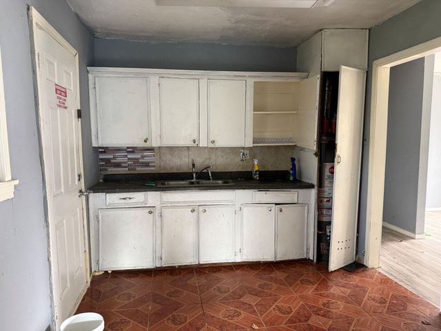 4817 Wenda Street, Houston, TX 77033