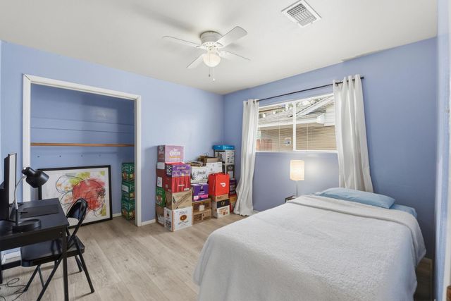 5622 Sheraton Oaks Drive, Houston, TX 77091