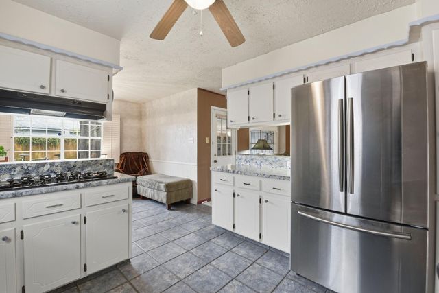 5622 Sheraton Oaks Drive, Houston, TX 77091