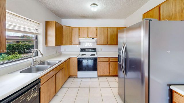 14380 SW 297th St, Homestead, FL 33033