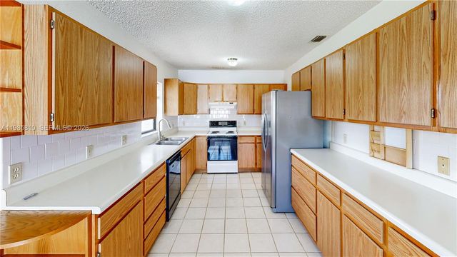 14380 SW 297th St, Homestead, FL 33033