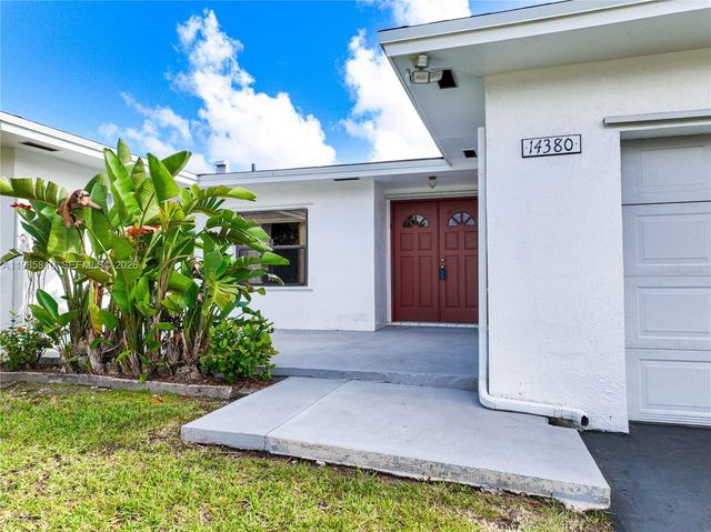 14380 SW 297th St, Homestead, FL 33033