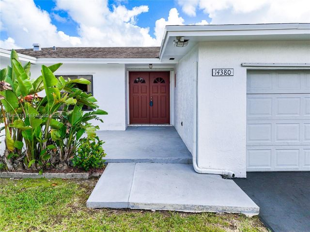 14380 SW 297th St, Homestead, FL 33033
