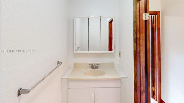 14380 SW 297th St, Homestead, FL 33033