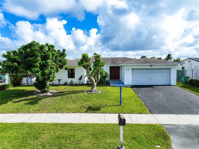 14380 SW 297th St, Homestead, FL 33033
