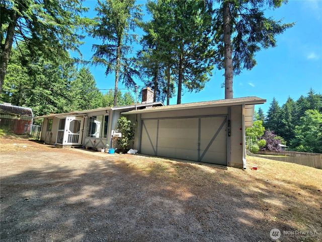 11075 Ridge Rim Trail SE, Port Orchard, WA 98367