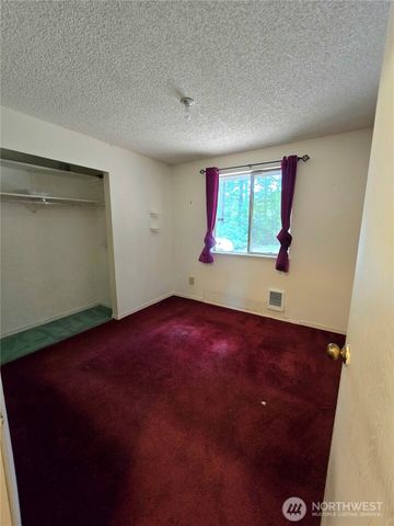 11075 Ridge Rim Trail SE, Port Orchard, WA 98367