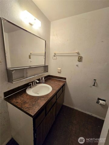 11075 Ridge Rim Trail SE, Port Orchard, WA 98367