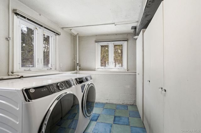 201 Dorchester Road, Scarsdale, NY 10583