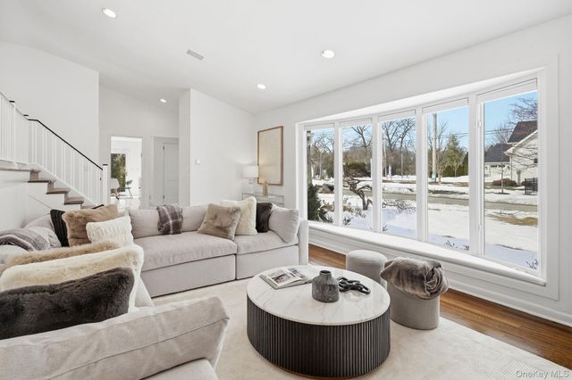 201 Dorchester Road, Scarsdale, NY 10583