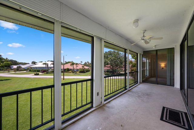 16 SE Turtle Creek Drive E, Jupiter, FL 33469