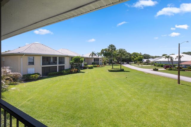 16 SE Turtle Creek Drive E, Jupiter, FL 33469