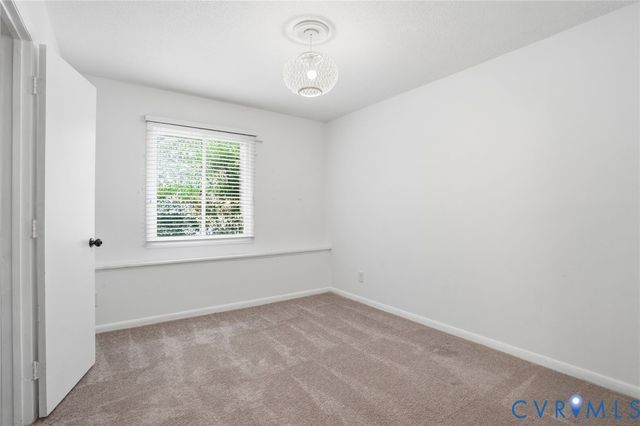 1707 Foxfire Cir, Henrico, VA 23238